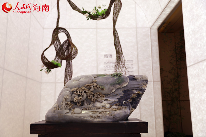 墨白玉夜游赤壁山子摆件
